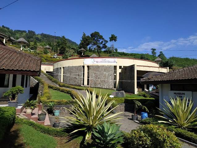 Museum Kailasa